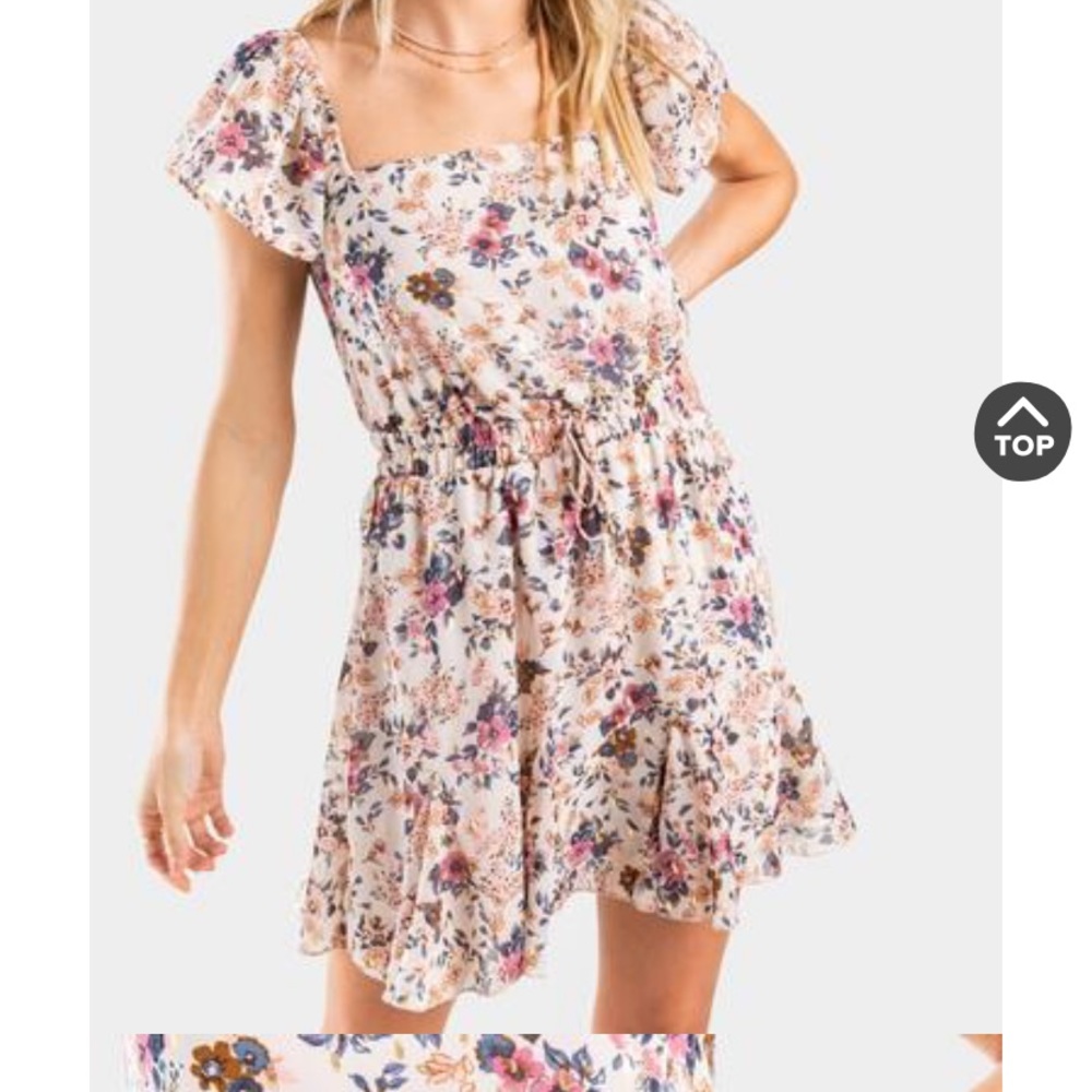 NWT Francesca’s Beylinda Floral Lurex Godet Dress